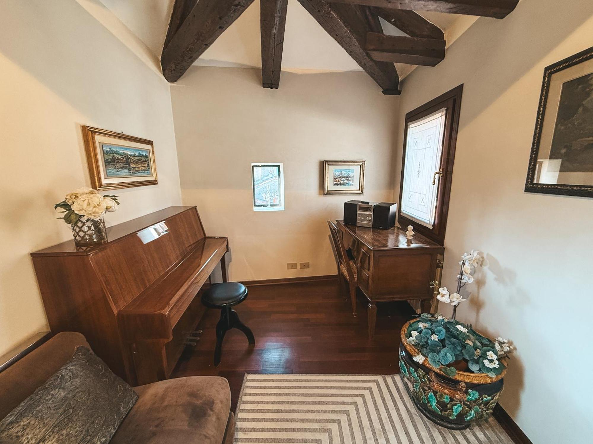 Attic Terrace San Square View Appartement