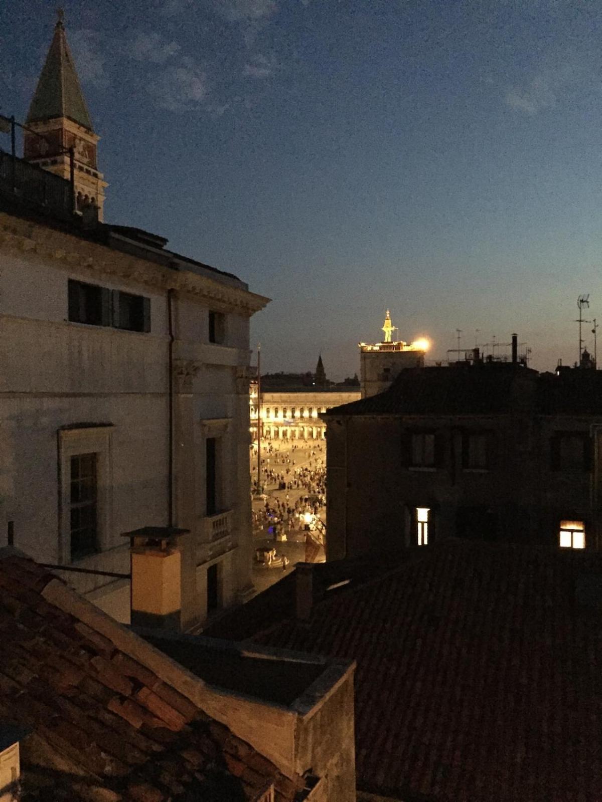 Attic Terrace San Square View * Venise